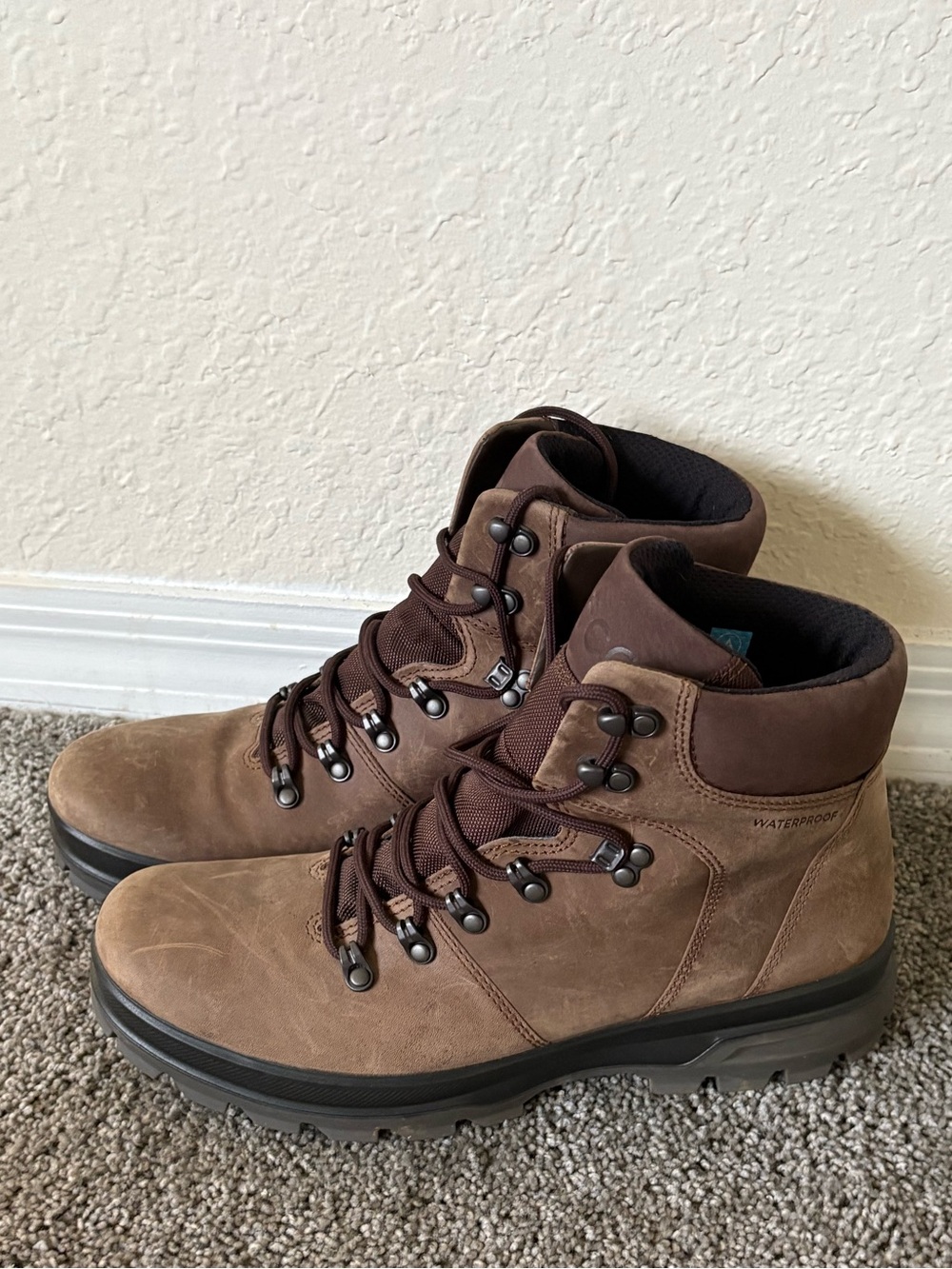 Ecco Rugged Track Hydromax Hiking Boots Size 10